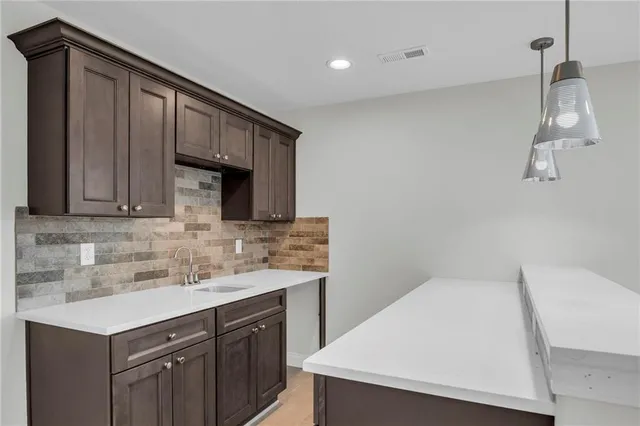 $520,000 | 12501 Parkview Avenue, Kansas City, KS 66109