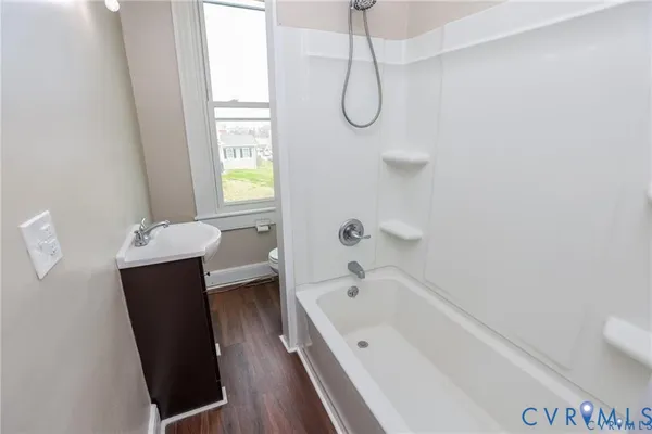 $2,400 | 1407 West Clay Street, Richmond, VA 23220