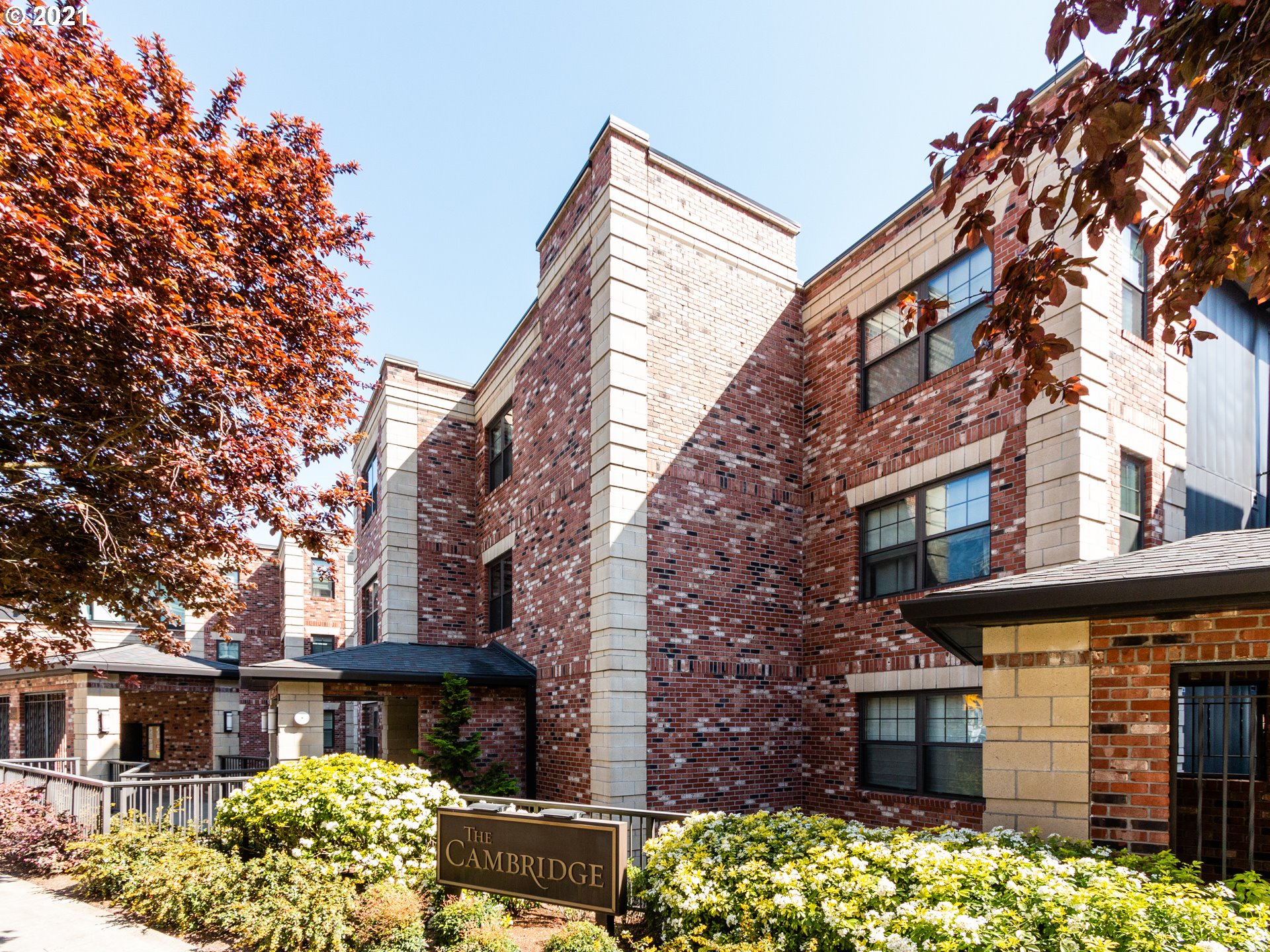 2454 Northwest Westover Road, Unit 5201 Portland, OR 97210 - Photo 2 of 23 Gallery Image 2