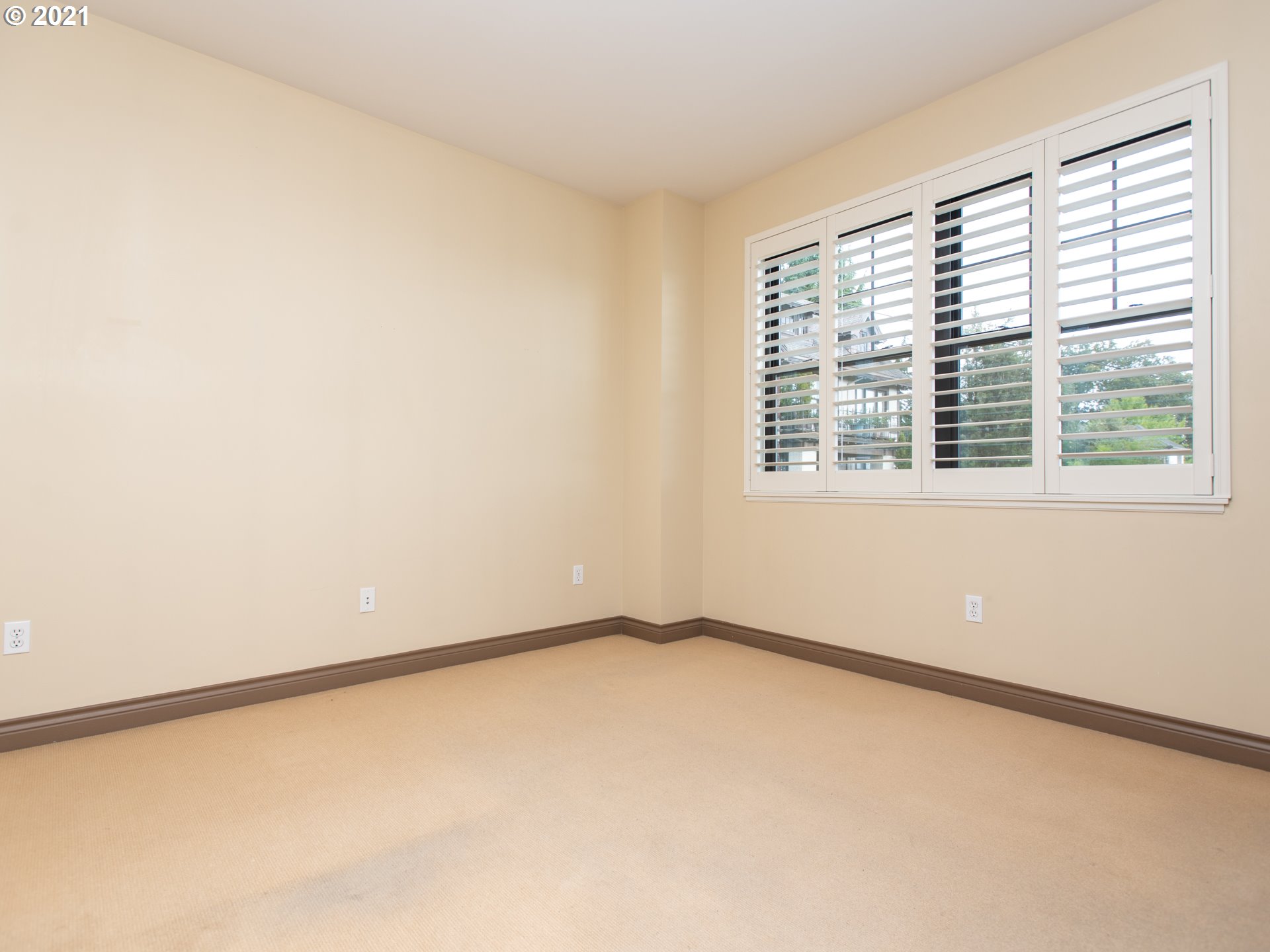2454 Northwest Westover Road, Unit 5201 Portland, OR 97210 - Photo 21 of 23 Gallery Image 21