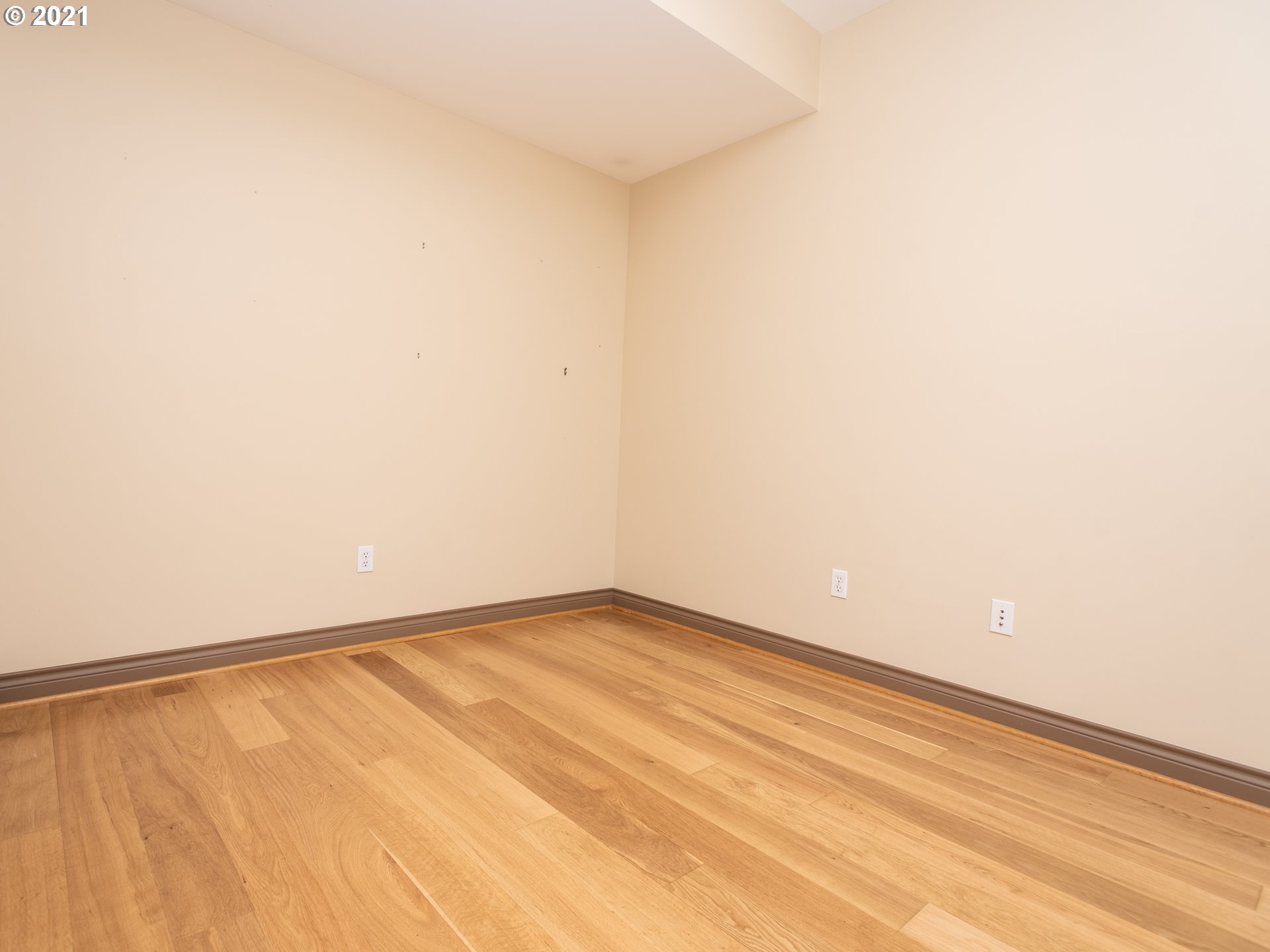 2454 Northwest Westover Road, Unit 5201 Portland, OR 97210 - Photo 23 of 23 Gallery Image 23