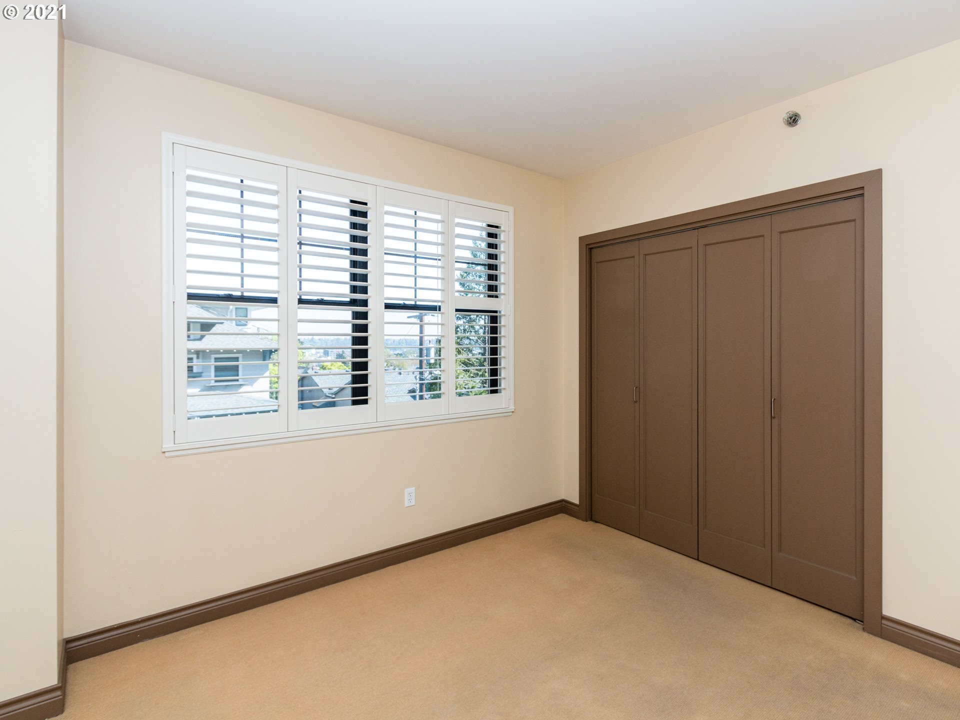 2454 Northwest Westover Road, Unit 5201 Portland, OR 97210 - Photo 10 of 23 Gallery Image 10