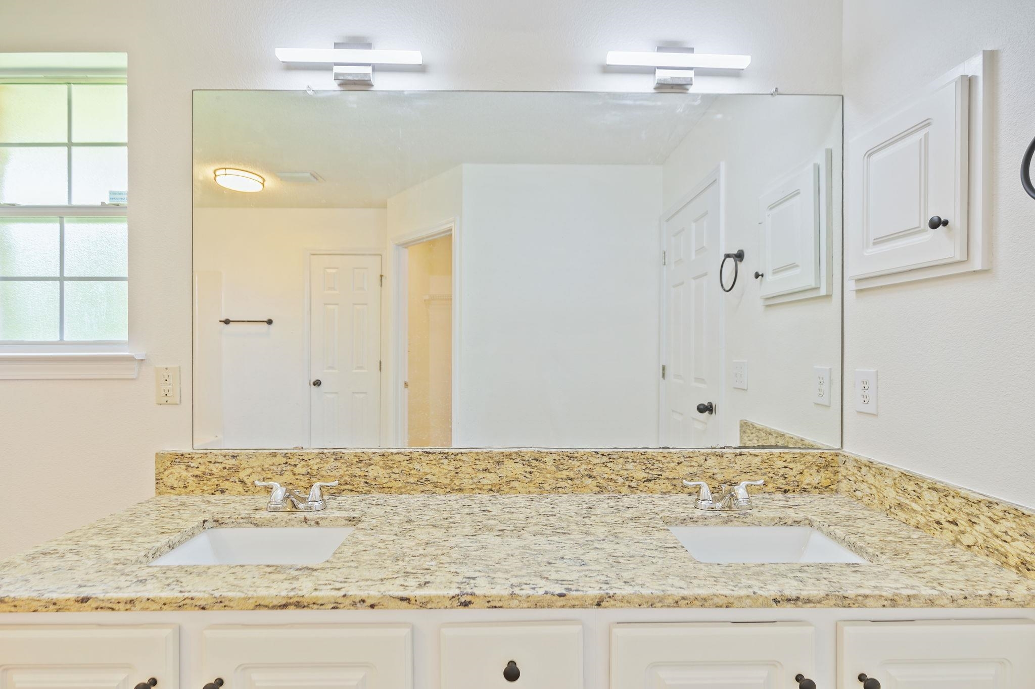 23676 Sparrows Point Daphne, AL 36526 - Photo 32 of 56 Bathroom