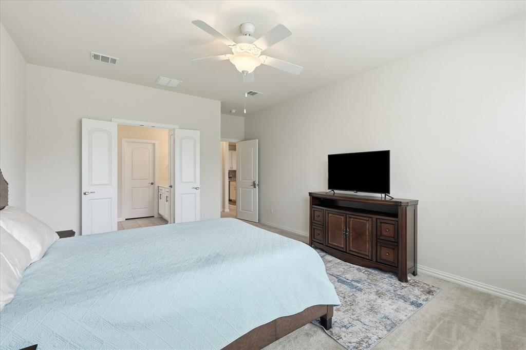 1021 Plateau Rdg Way Fort Worth, TX 76052 - Photo 19 of 40 Gallery Image 19