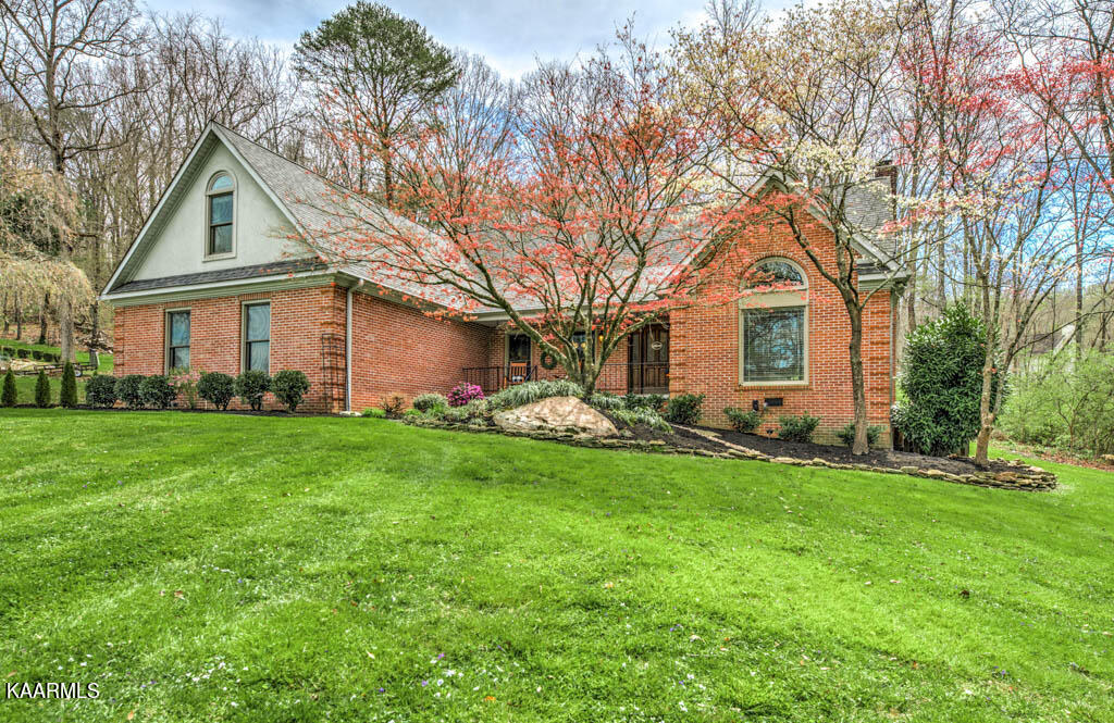 6813 Resolute Road Knoxville, TN 37918 - Photo 1 of 41 EXTERIOR
