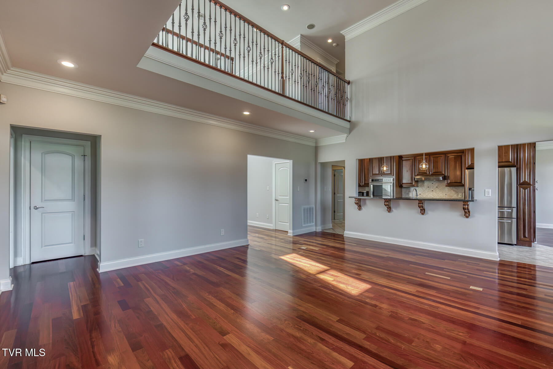 102 Oak View Circle Bristol, TN 37620 - Photo 16 of 93 102 Oak View Cir-16