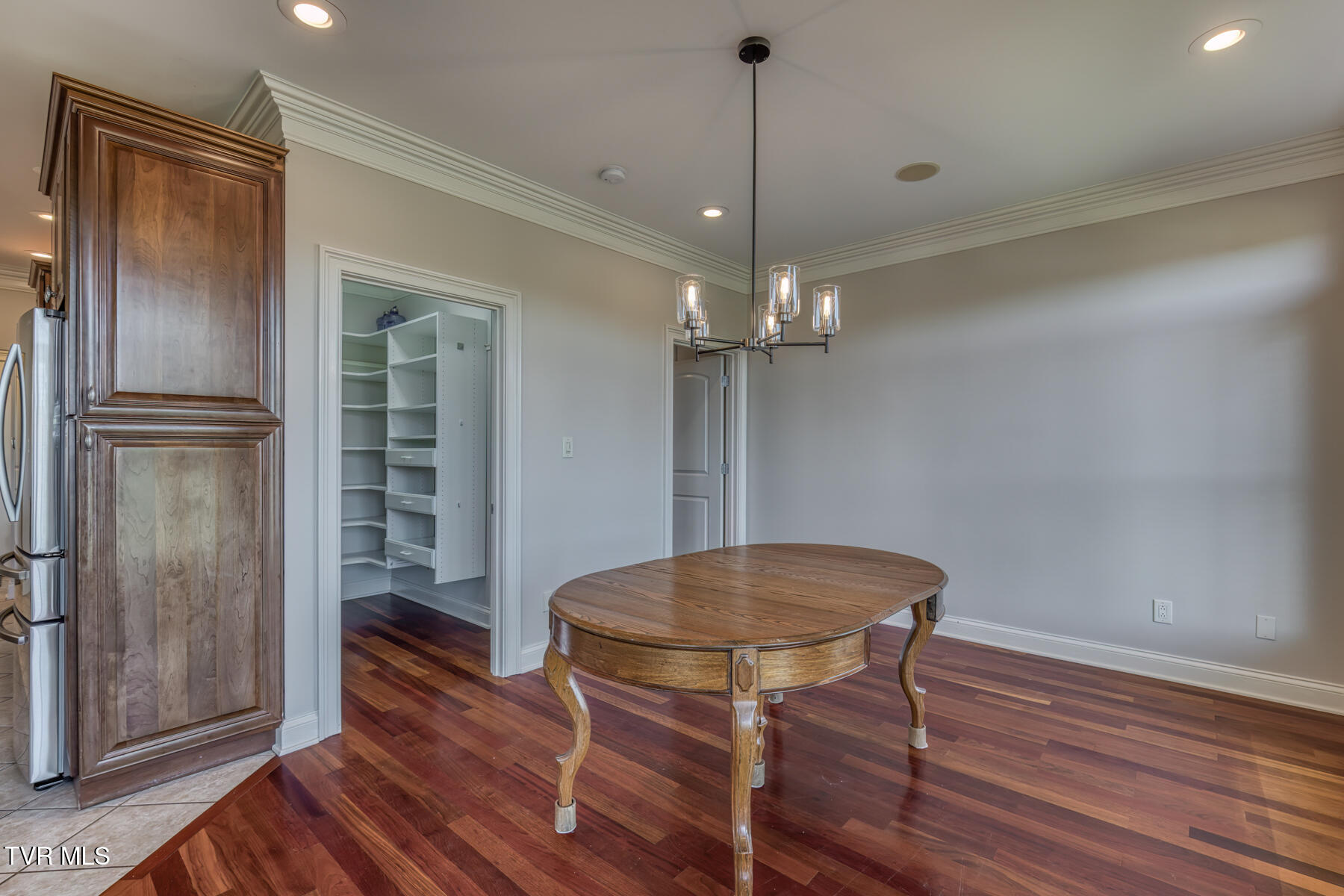 102 Oak View Circle Bristol, TN 37620 - Photo 26 of 93 102 Oak View Cir-26
