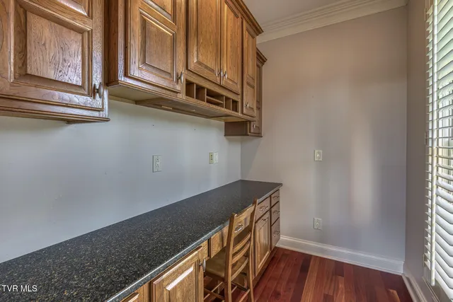 $899,500 | 102 Oak View Circle, Bristol, TN 37620