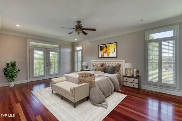 $824,500 | 102 Oak View Circle, Bristol, TN 37620