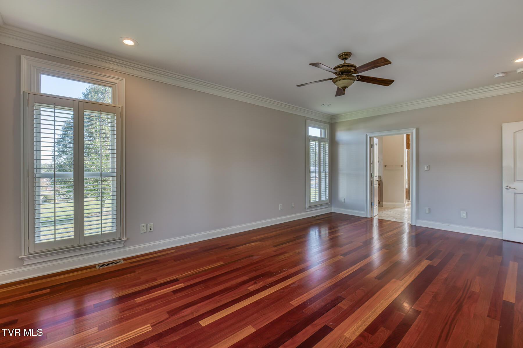 102 Oak View Circle Bristol, TN 37620 - Photo 33 of 93 102 Oak View Cir-33