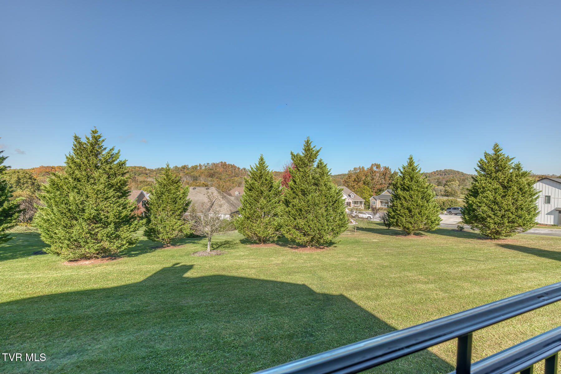102 Oak View Circle Bristol, TN 37620 - Photo 41 of 93 102 Oak View Cir-41
