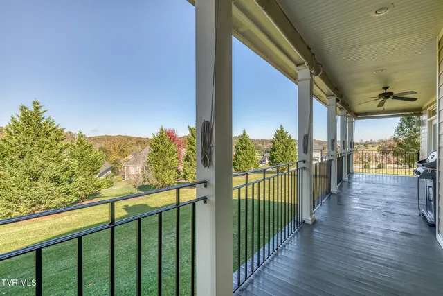 $899,500 | 102 Oak View Circle, Bristol, TN 37620
