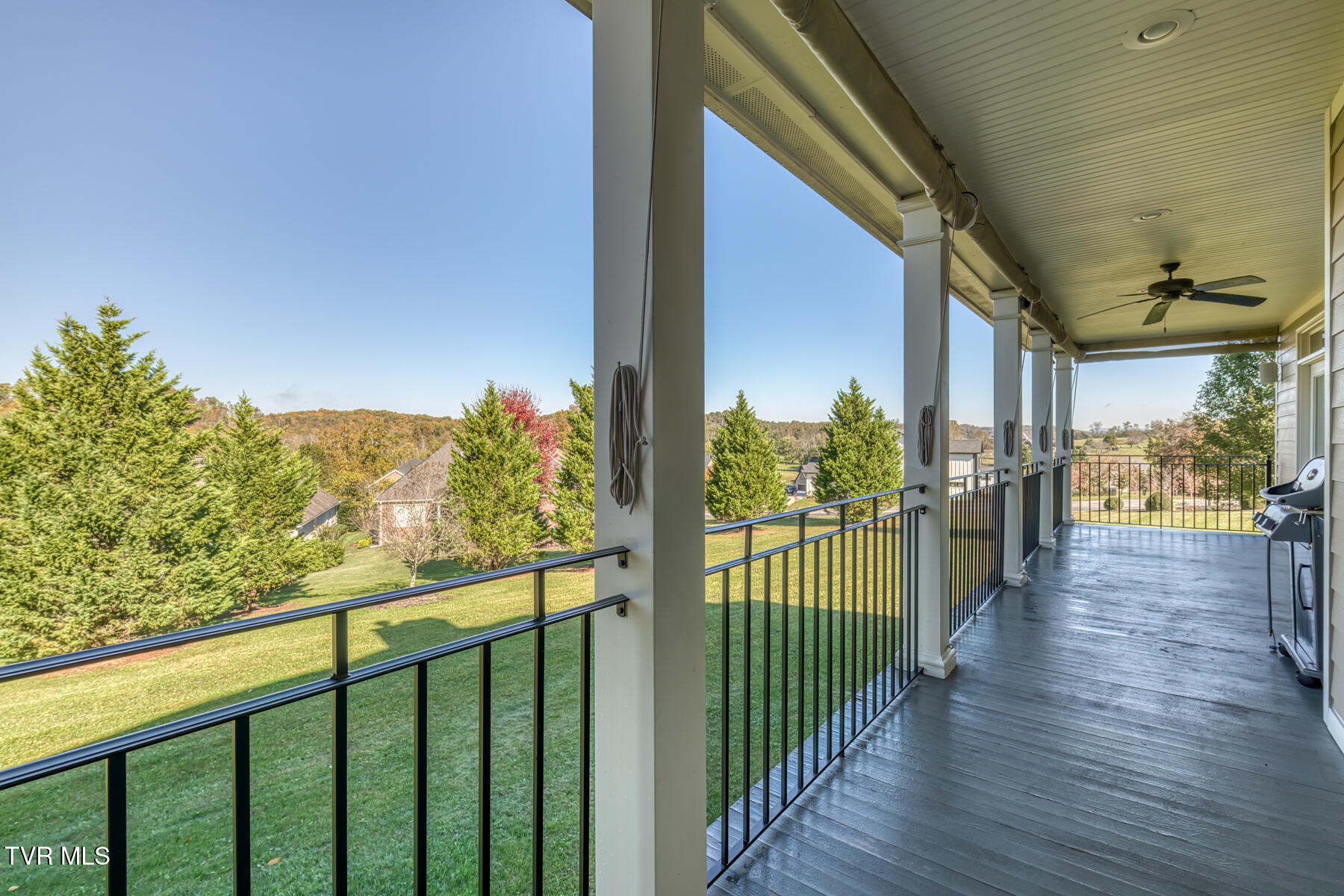 102 Oak View Circle Bristol, TN 37620 - Photo 43 of 93 102 Oak View Cir-43