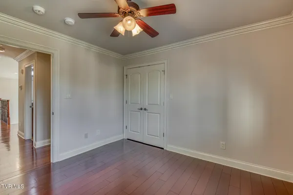 $824,500 | 102 Oak View Circle, Bristol, TN 37620