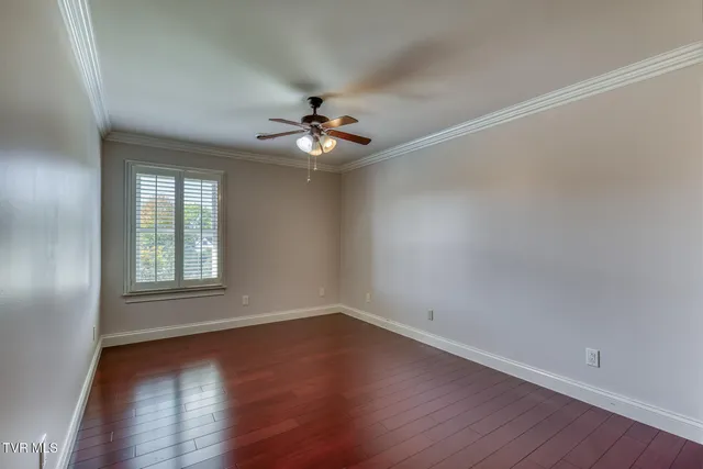 $899,500 | 102 Oak View Circle, Bristol, TN 37620