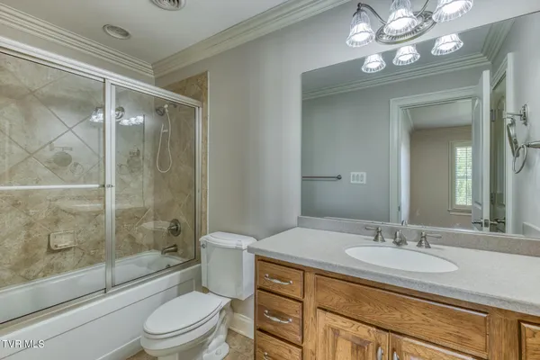 $824,500 | 102 Oak View Circle, Bristol, TN 37620