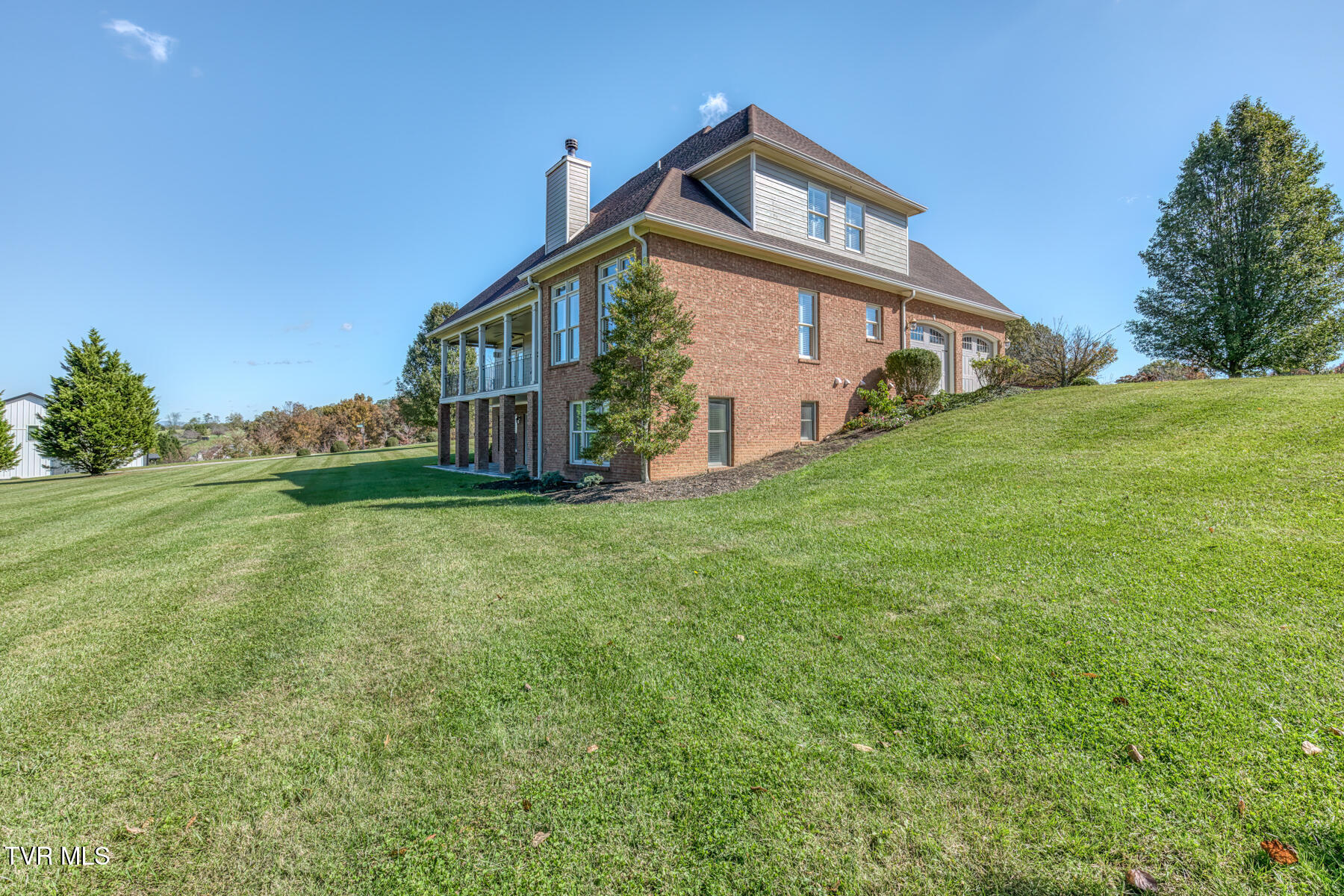 102 Oak View Circle Bristol, TN 37620 - Photo 81 of 93 102 Oak View Cir-85