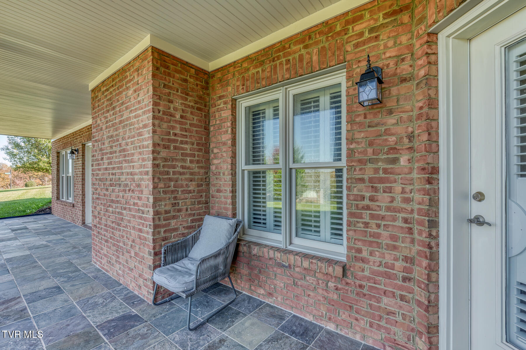 102 Oak View Circle Bristol, TN 37620 - Photo 86 of 93 102 Oak View Cir-90
