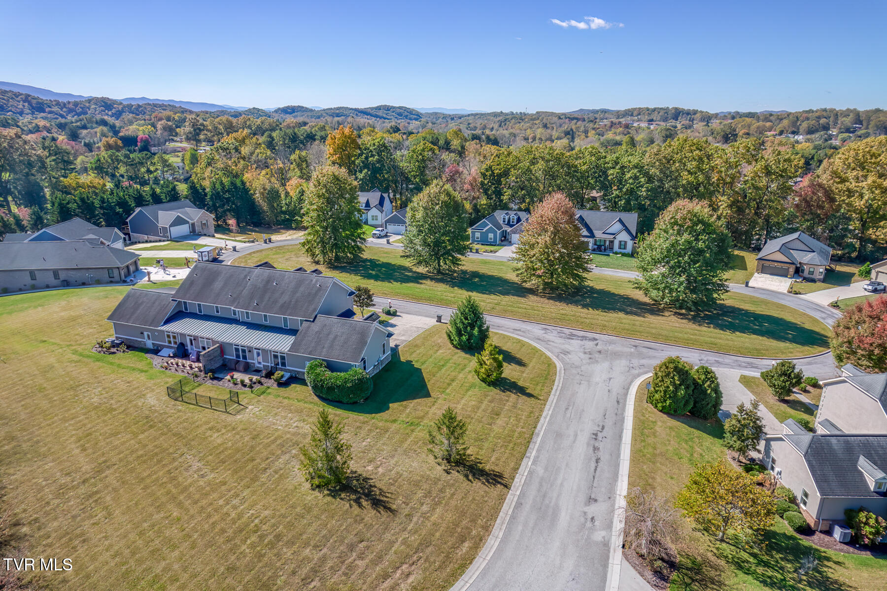 102 Oak View Circle Bristol, TN 37620 - Photo 92 of 93 102 Oak View Cir-99