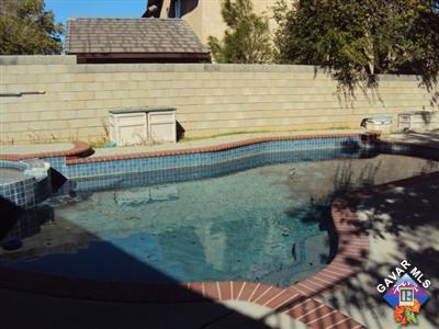 42339 Blossom Drive Lancaster, CA 93536 - Photo 6 of 8 a view of a lake from a balcony