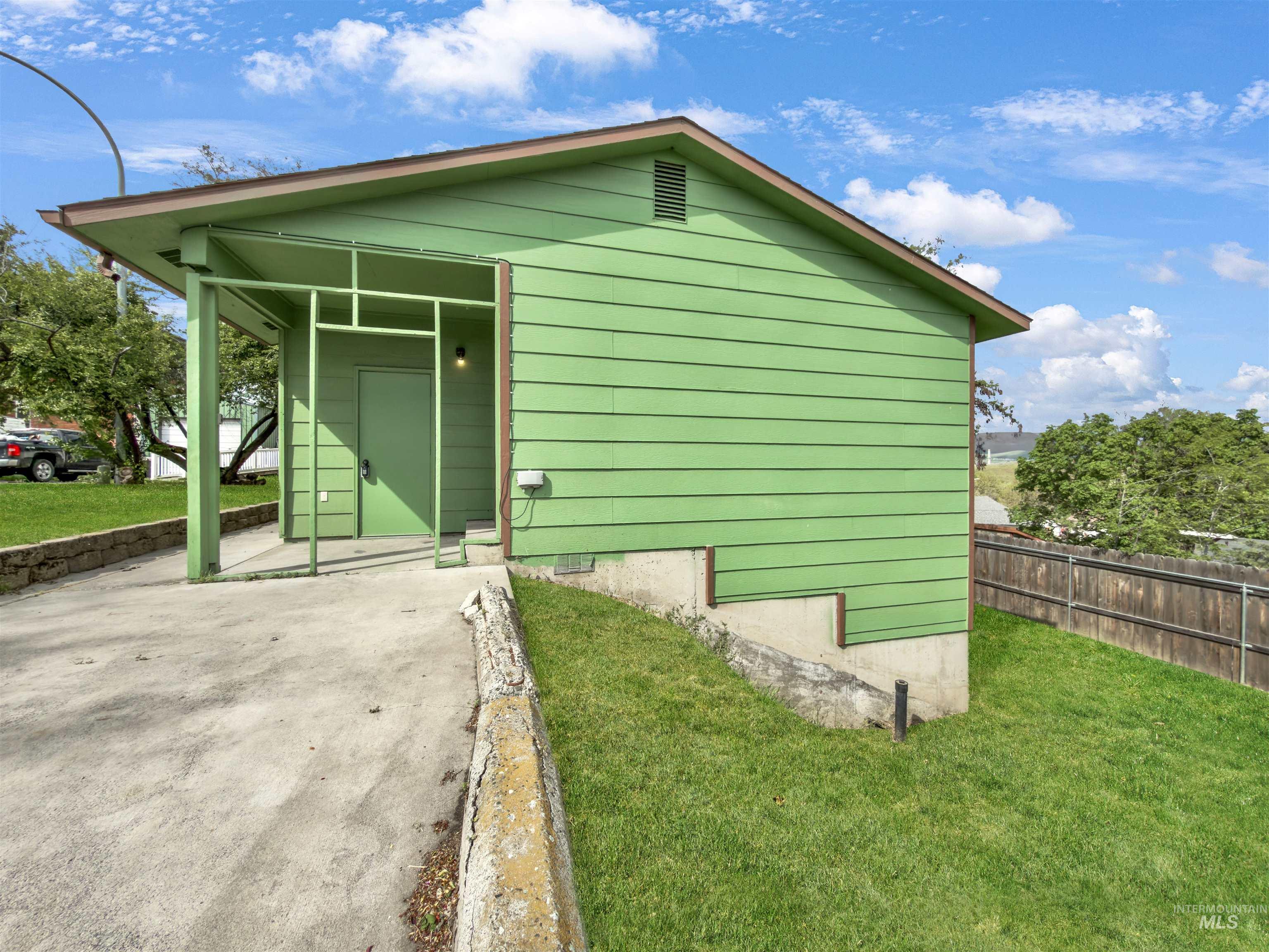 2933 Garfield Court Lewiston, ID 83501 - Photo 4 of 33