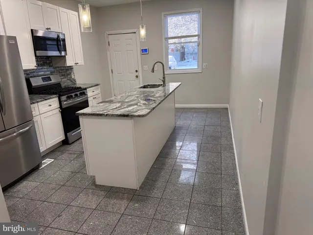 $2,800 | 1408 1/2 Madison Avenue, Baltimore, MD 21217