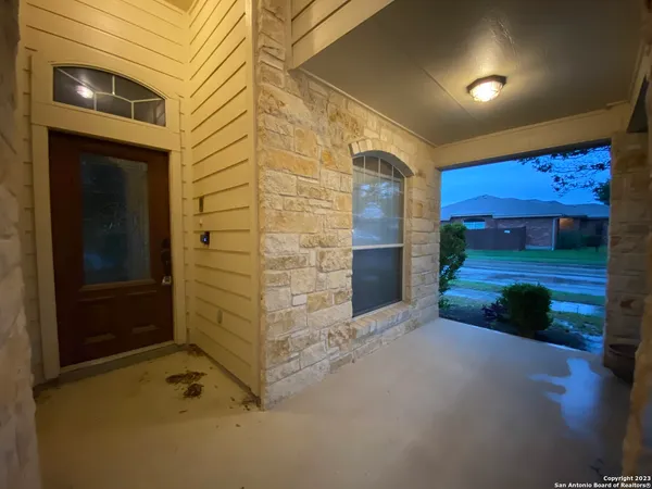 $1,950 | 8935 Liberty View, Converse, TX 78109