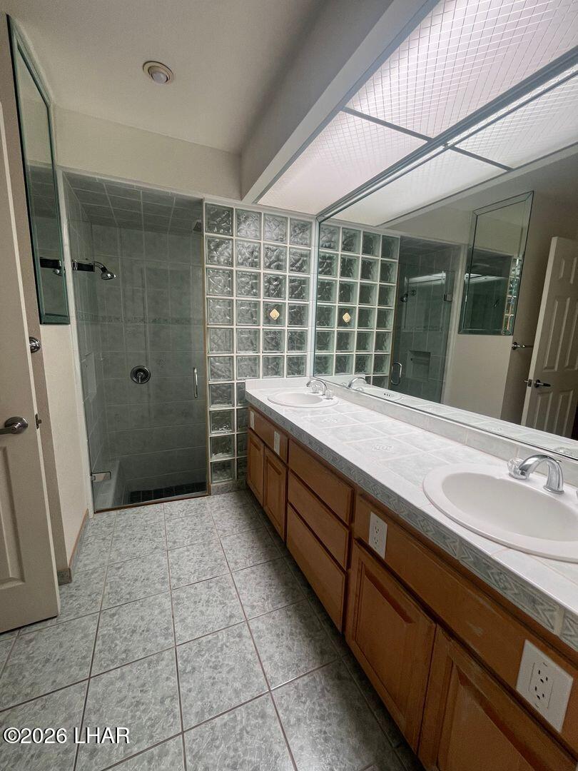 375 London Bridge Road, Unit 4 Lake Havasu City, AZ 86403 - Photo 16 of 25