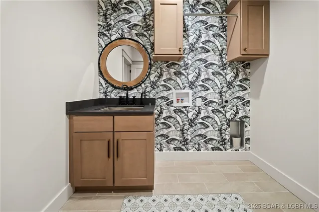 $1,950,000 | 154 Via Cresta Drive, Sunrise Beach, MO 65079