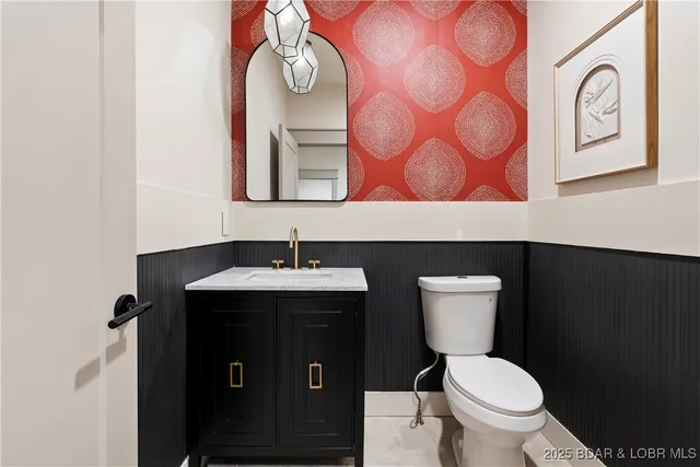 $1,950,000 | 154 Via Cresta Drive, Sunrise Beach, MO 65079