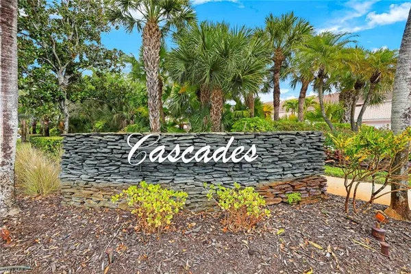 $319,900 | 2055 Cascades Drive, Unit 5104, Naples, FL 34112