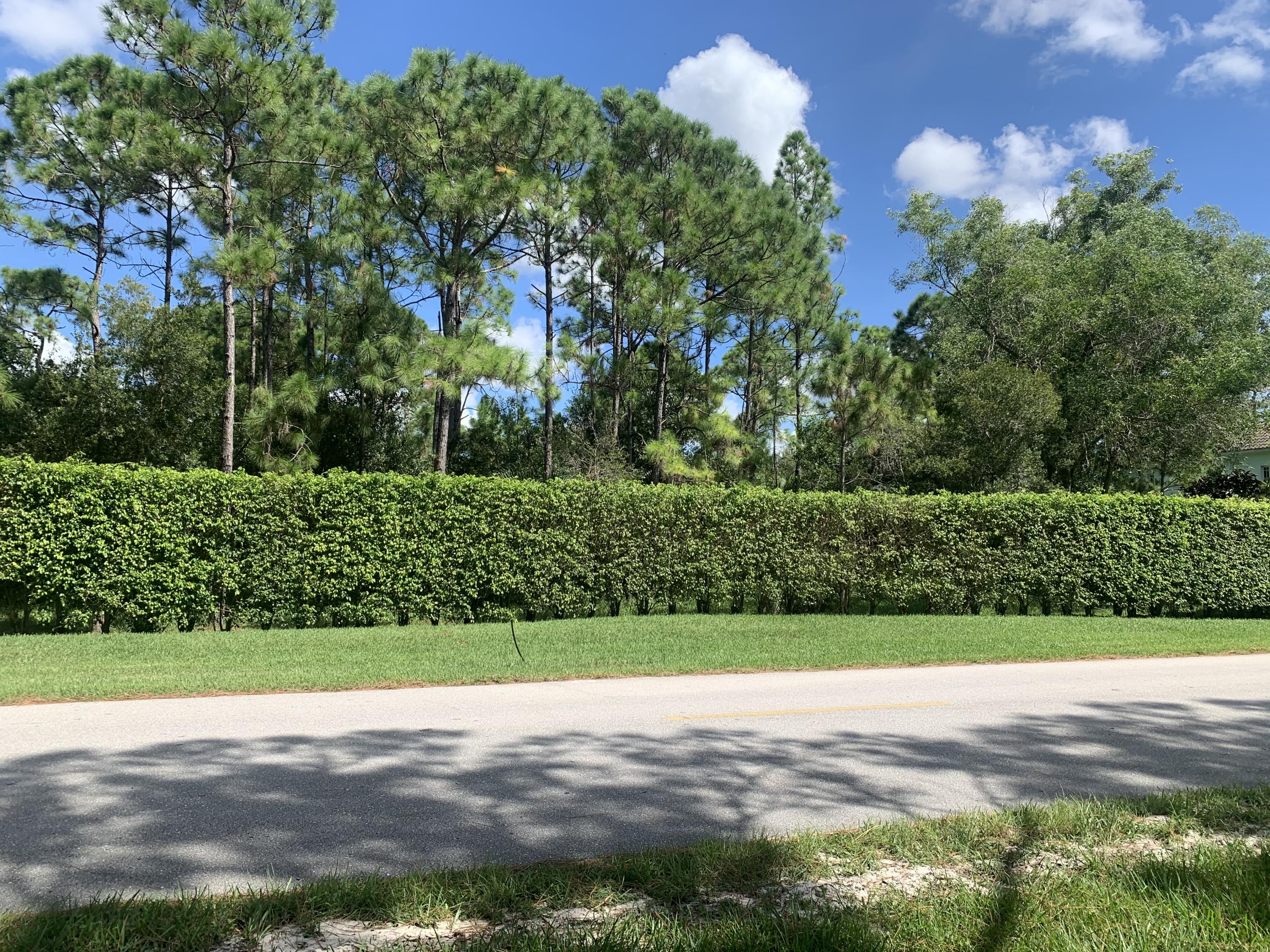 3601 Southeast Tailwinds Road Jupiter, FL 33478 - Photo 3 of 12 Front