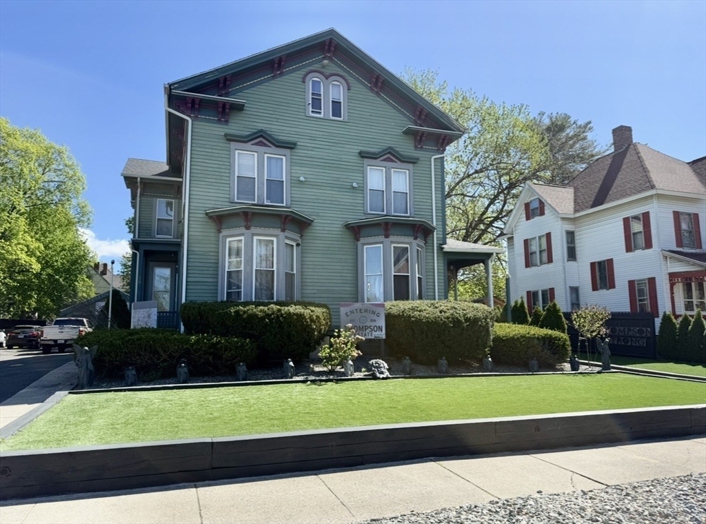127-129 Thompson Street Springfield, MA 01109 - Photo 2 of 39