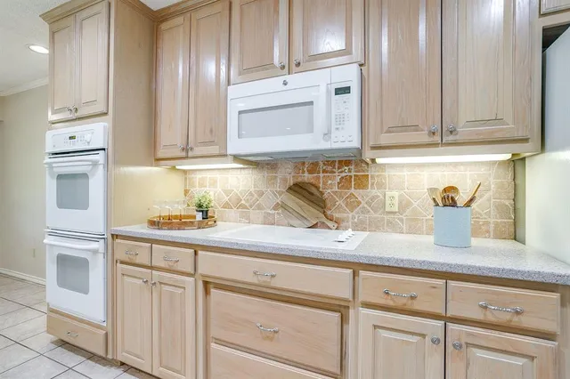 $515,000 | 4216 Winding Way, Benbrook, TX 76126