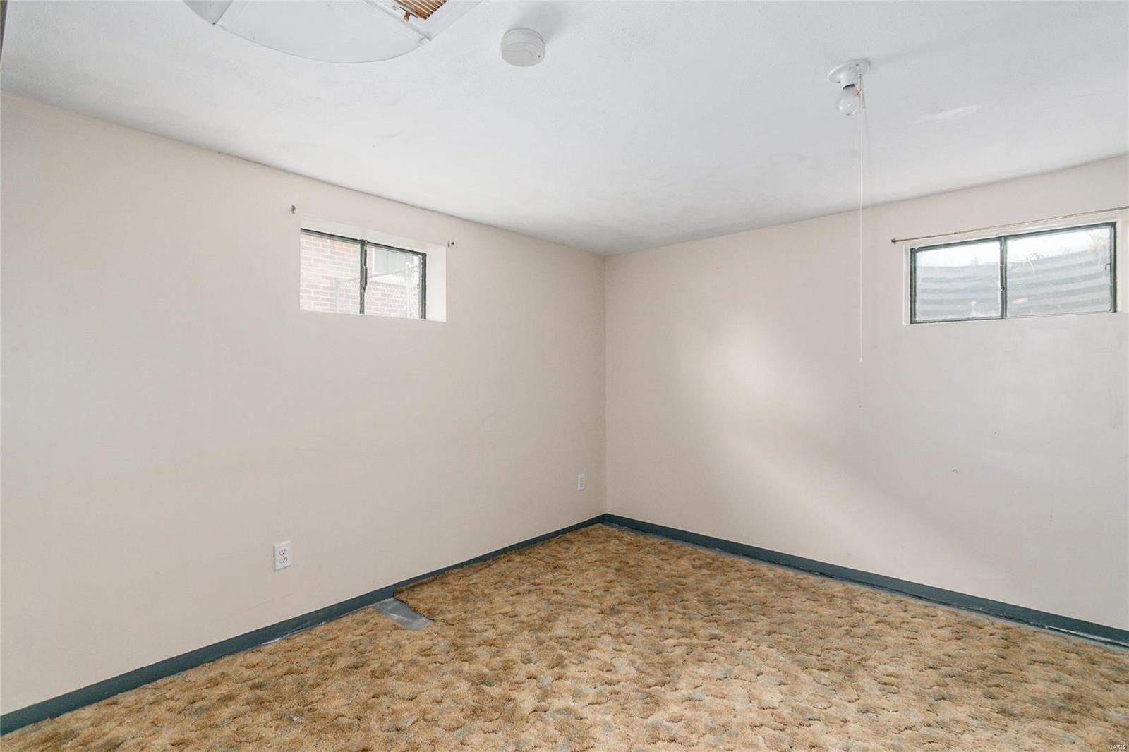 10248 Lackland Road St. Louis, MO 63114 - Photo 18 of 32 Gallery Image 18