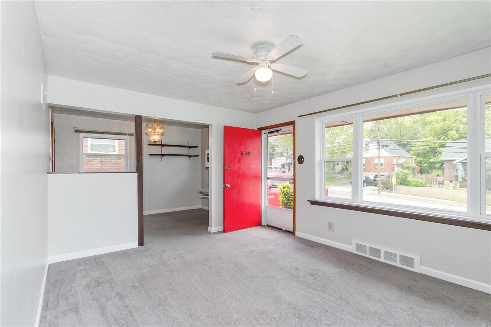 10248 Lackland Road St. Louis, MO 63114 - Photo 6 of 32 Gallery Image 6