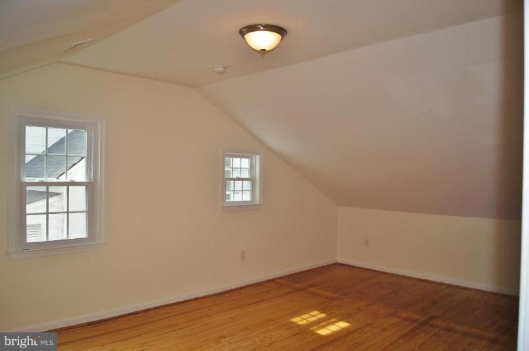 11 Tanglewood Road Catonsville, MD 21228 - Photo 9 of 22 Bedroom #2
