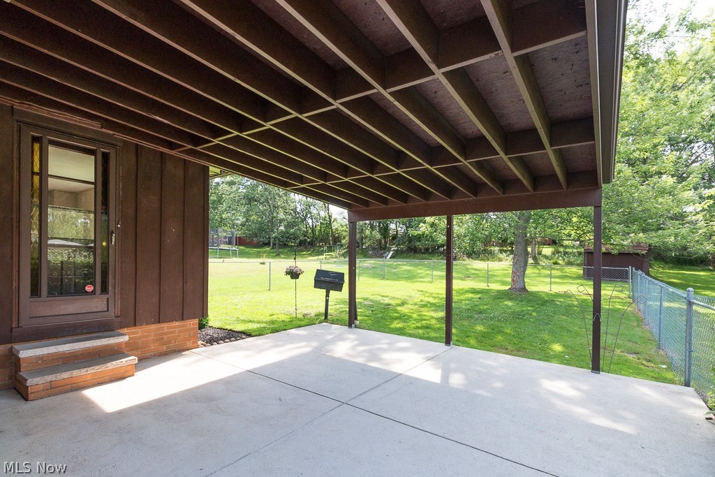 7812 Hoertz Road Cleveland, OH 44134 - Photo 24 of 27