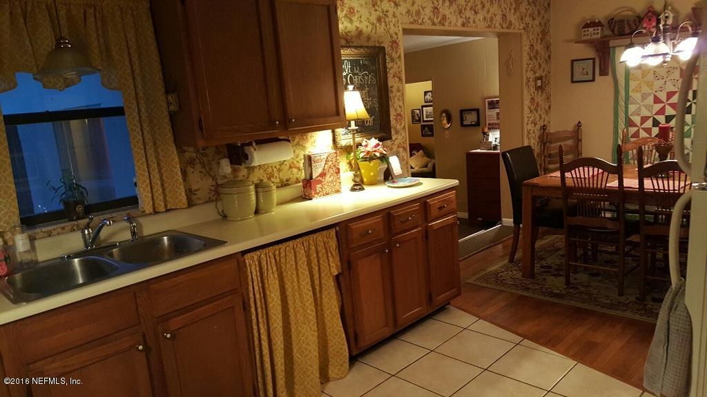 2419 Patsy Anne Drive Jacksonville, FL 32207 - Photo 16 of 33 Patsy Anne kitchen 2