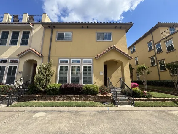 $429,999 | 22 West Oaks Drive, Pasadena, TX 77058