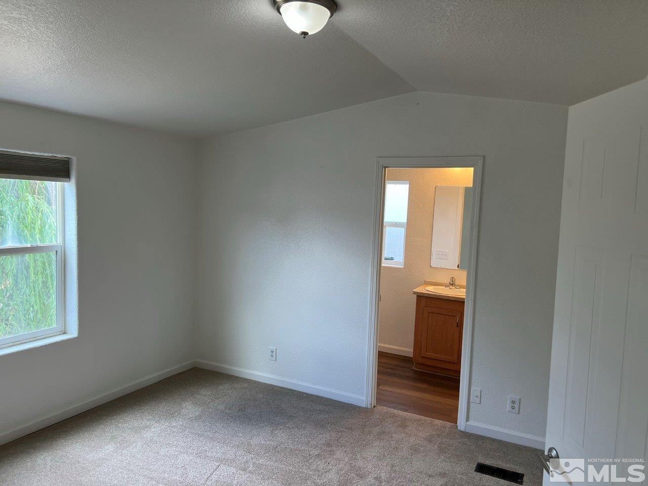 463 Compton Street Reno, NV 89506 - Photo 7 of 26 Photo 7