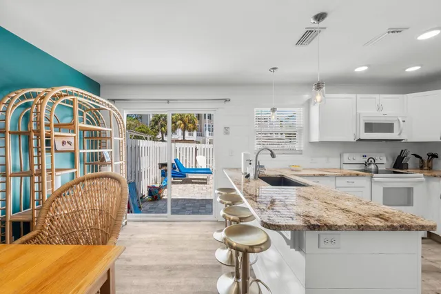 $2,350,000 | 10609 Parkhill Circle, Panama City Beach, FL 32407