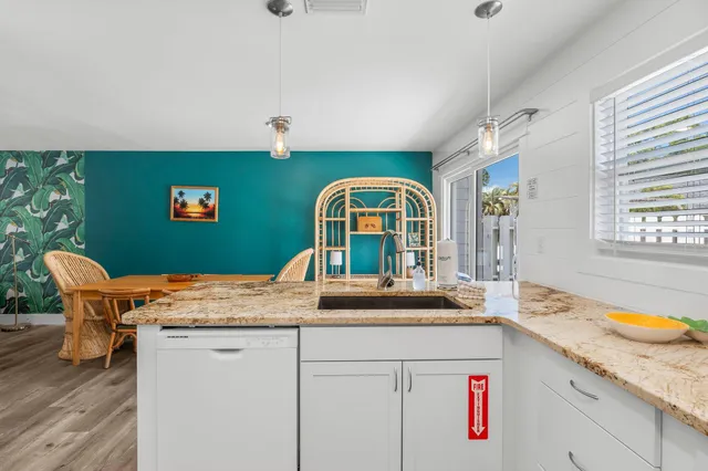 $2,350,000 | 10609 Parkhill Circle, Panama City Beach, FL 32407