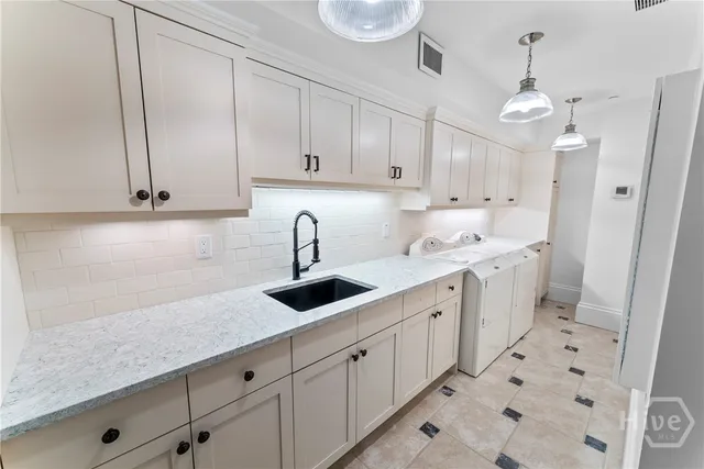 $3,950,000 | 300 Bull Street, Unit 704, Savannah, GA 31401