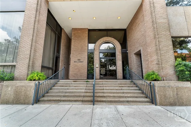 $3,950,000 | 300 Bull Street, Unit 704, Savannah, GA 31401