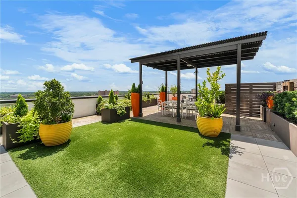 $3,500,000 | 300 Bull Street, Unit 704, Savannah, GA 31401