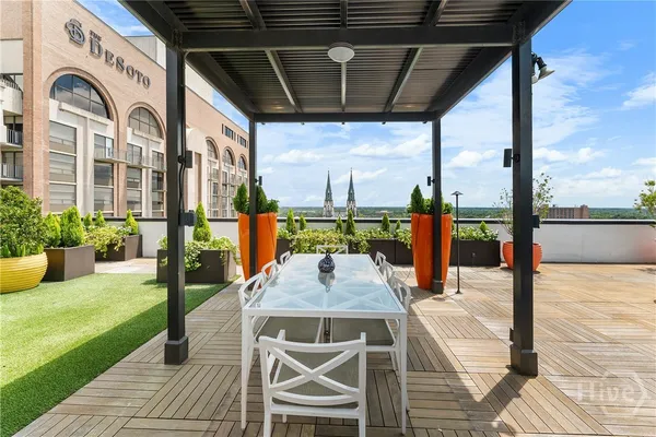 $3,500,000 | 300 Bull Street, Unit 704, Savannah, GA 31401