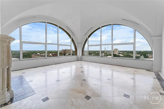 $3,950,000 | 300 Bull Street, Unit 704, Savannah, GA 31401