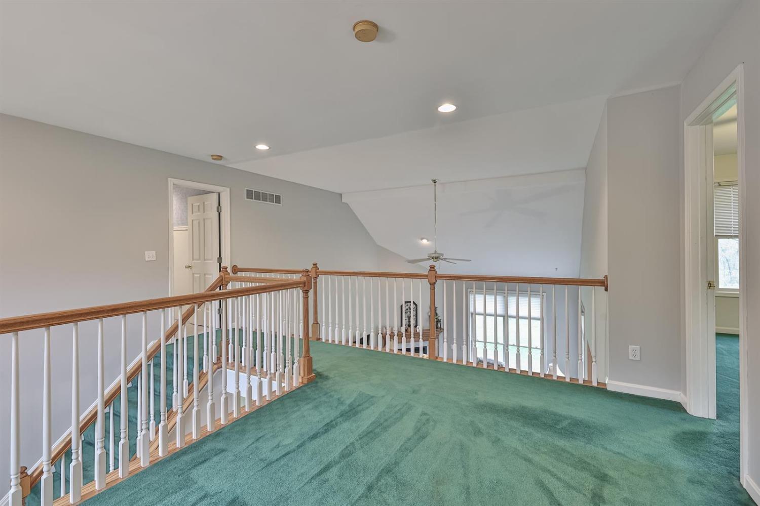 10025 Pebble Ridge Lane Cincinnati, OH 45252 - Photo 28 of 45 Gallery Image 28