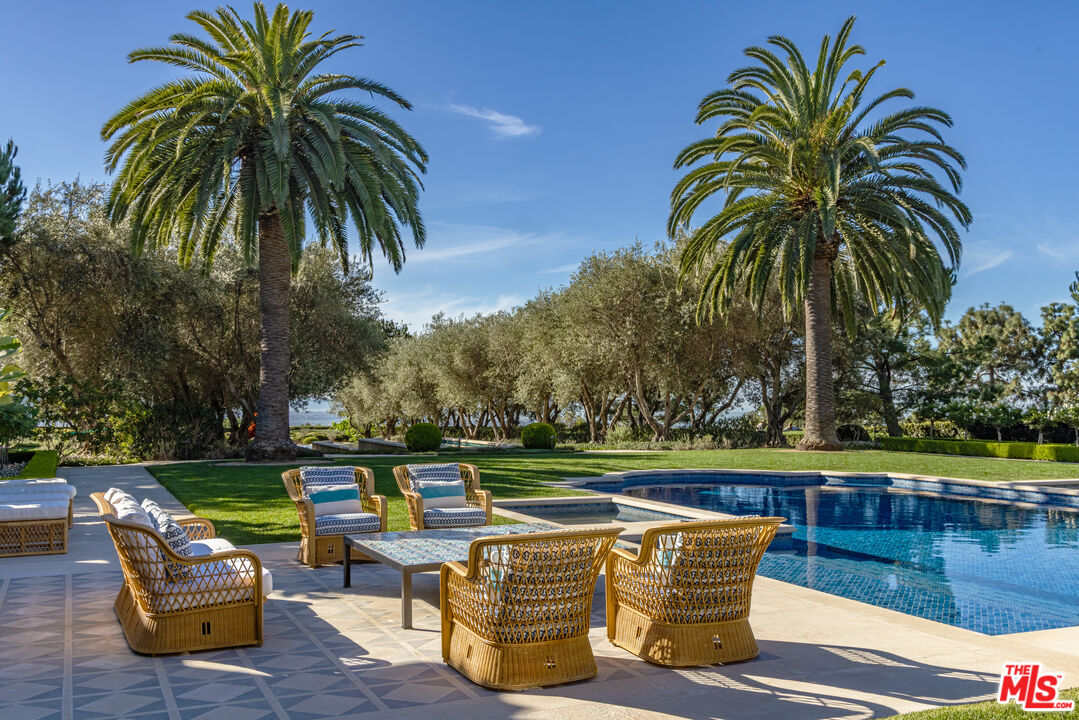 11201 Chalon Road Los Angeles, CA 90077 - Photo 18 of 65